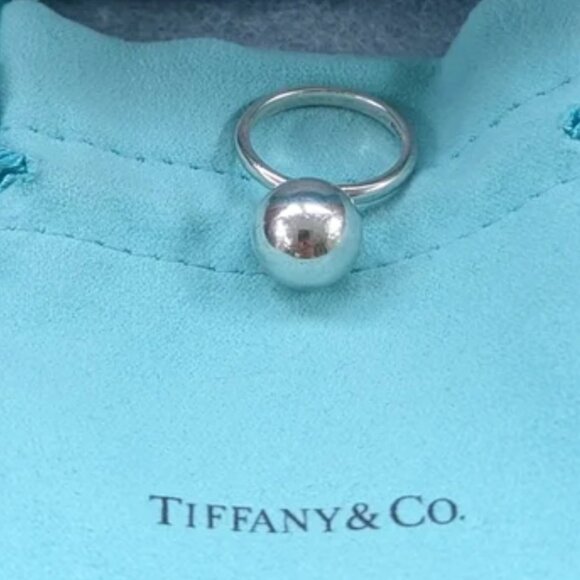 Tiffany & Co., New HardWear Silver Ball Ring - Picture 3 of 3